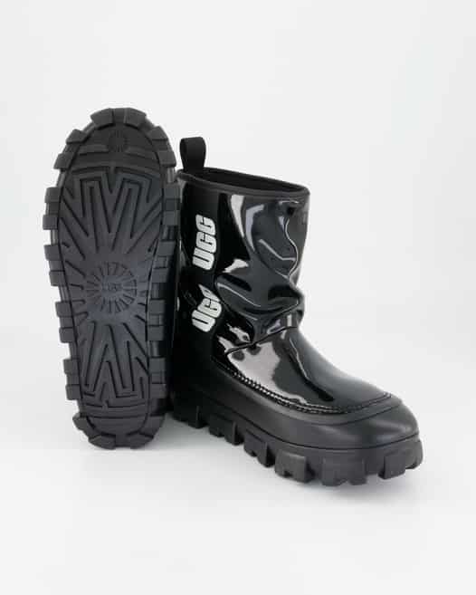 UGG Classic Brellah Mini Winterstiefel in Schwarz