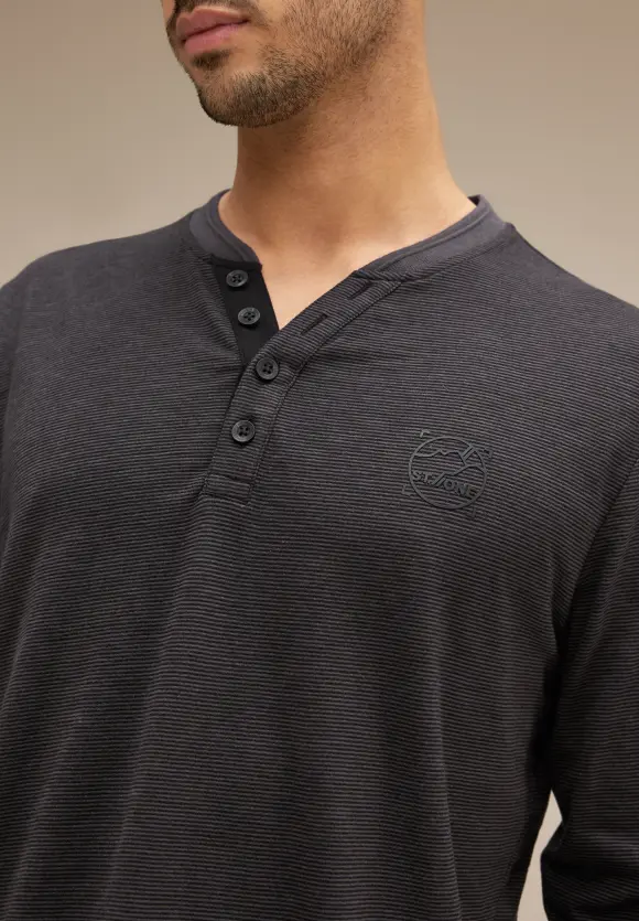 Henleyshirt mit Brustprint - Black