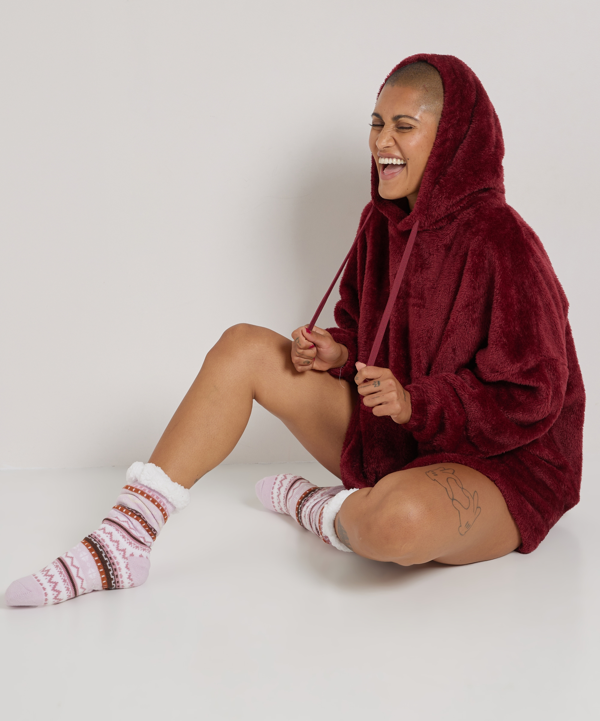 uni huggle hoodie