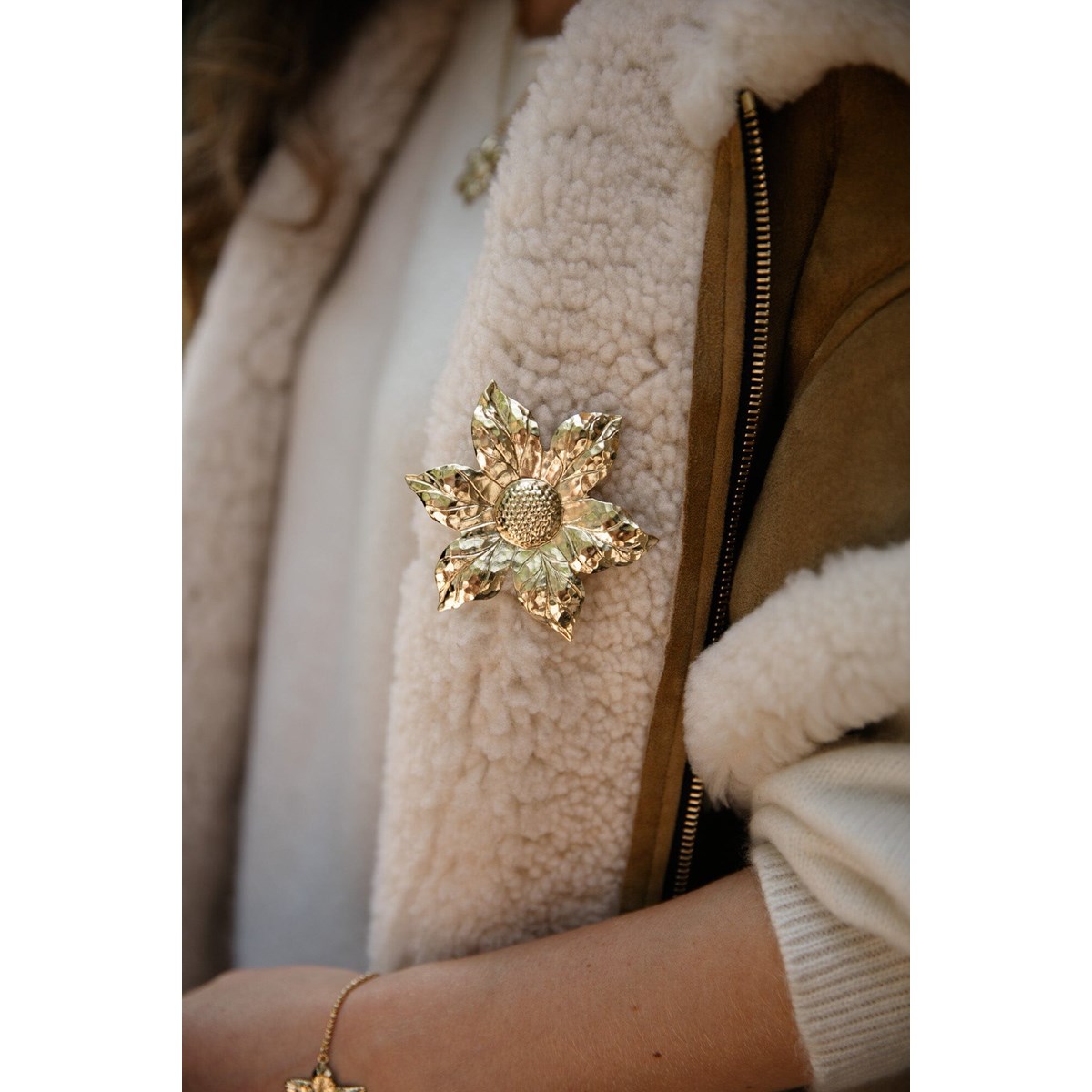 broche fleur plaqué argent - HESPÉRIS
