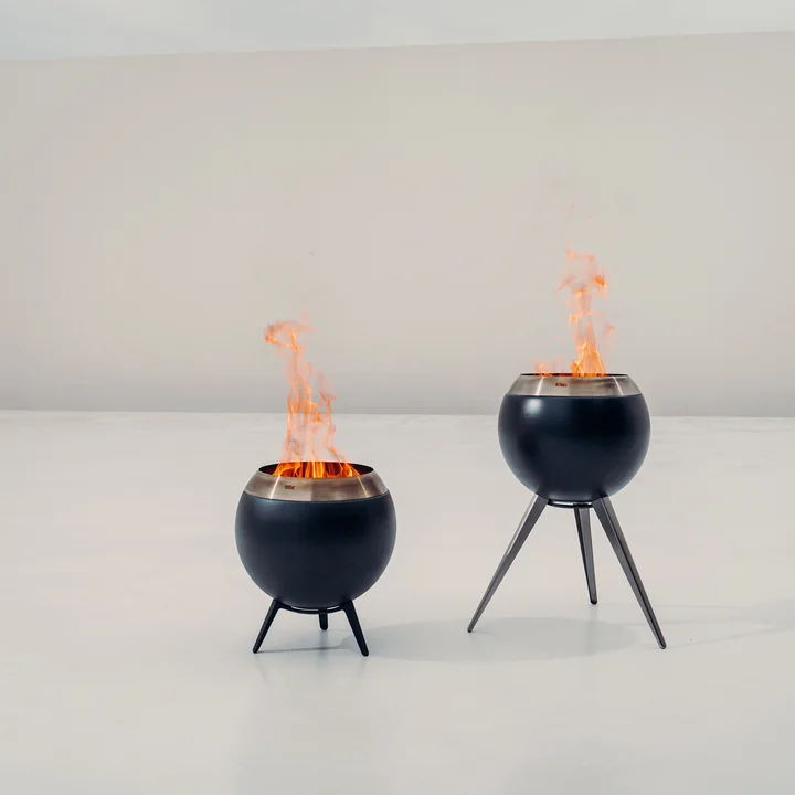 höfats - MOON 45 Feuerschale mit hohem Fuss, schwarz