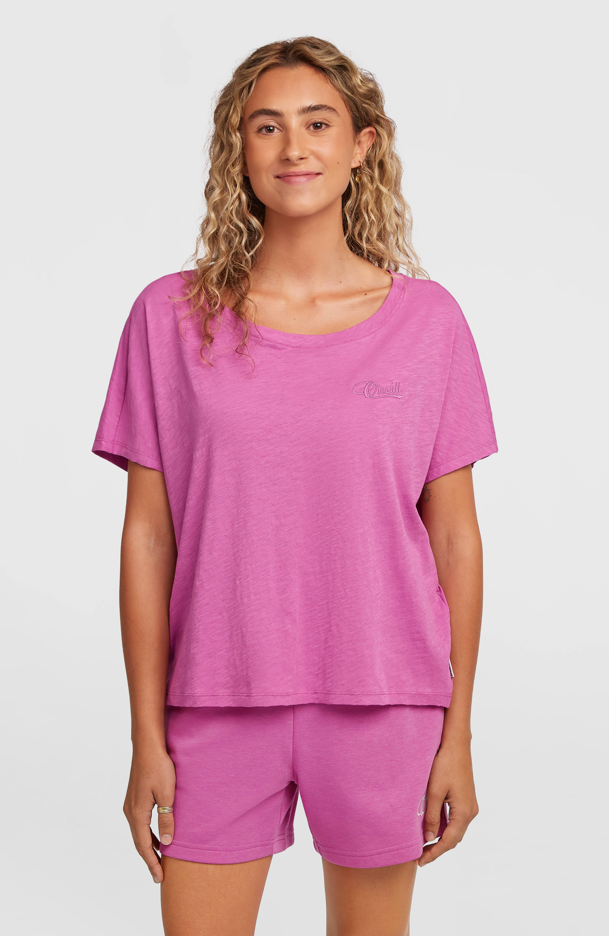 Essentials O'Neill Script Scoop Neck T-shirt