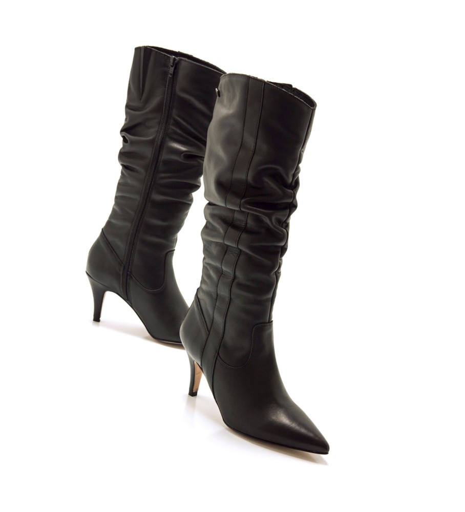 Botas Mustang Chantal em couro preto - Altura do salto: 8 cm -