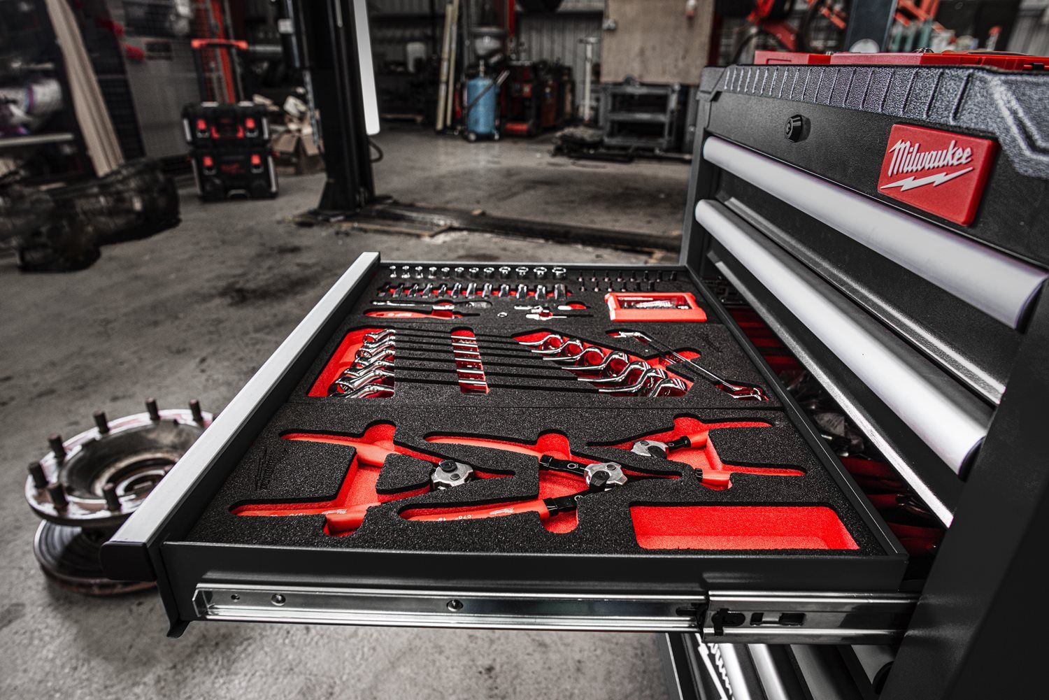 Milwaukee TOOLGUARD™ SRC30/7-2 Stalen gereedschapswagen grijs (RAL 7021) 78cm 7 lades - 4932500742