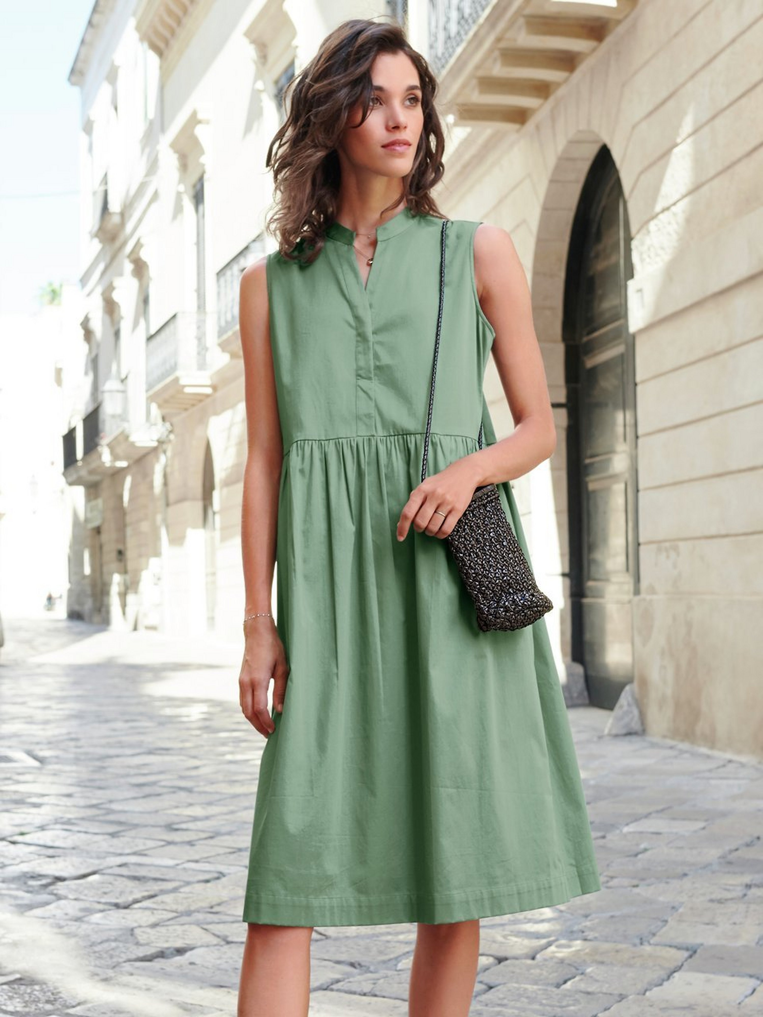 Ärmelloses Kleid