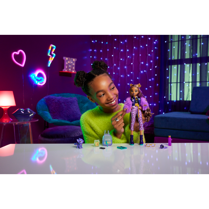 Monster High – Core Doll with Pet - Clawdeen (HRP65)