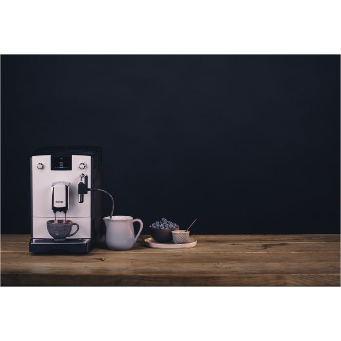 Nivona Kaffeevollautomat CafeRomatica NICR 560 // 1kg Nivona Kaffee gratis
