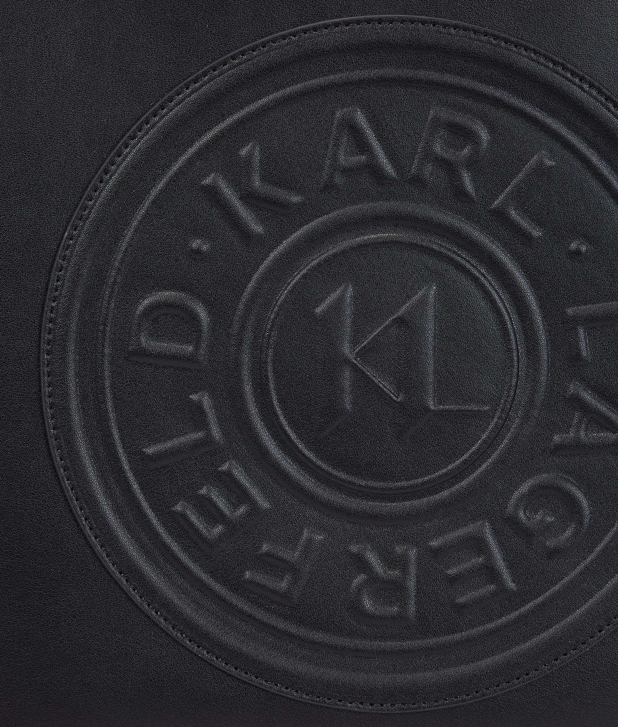 GRAND CABAS AVEC LOGO EN RELIEF K/CIRCLE