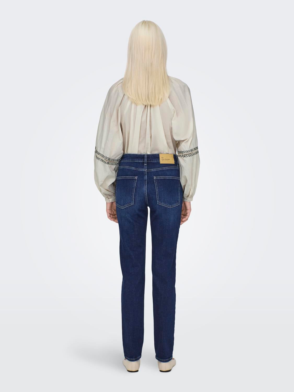 ONLLILOU Hohe Taille Slim Fit Jeans Medium Blue Denim