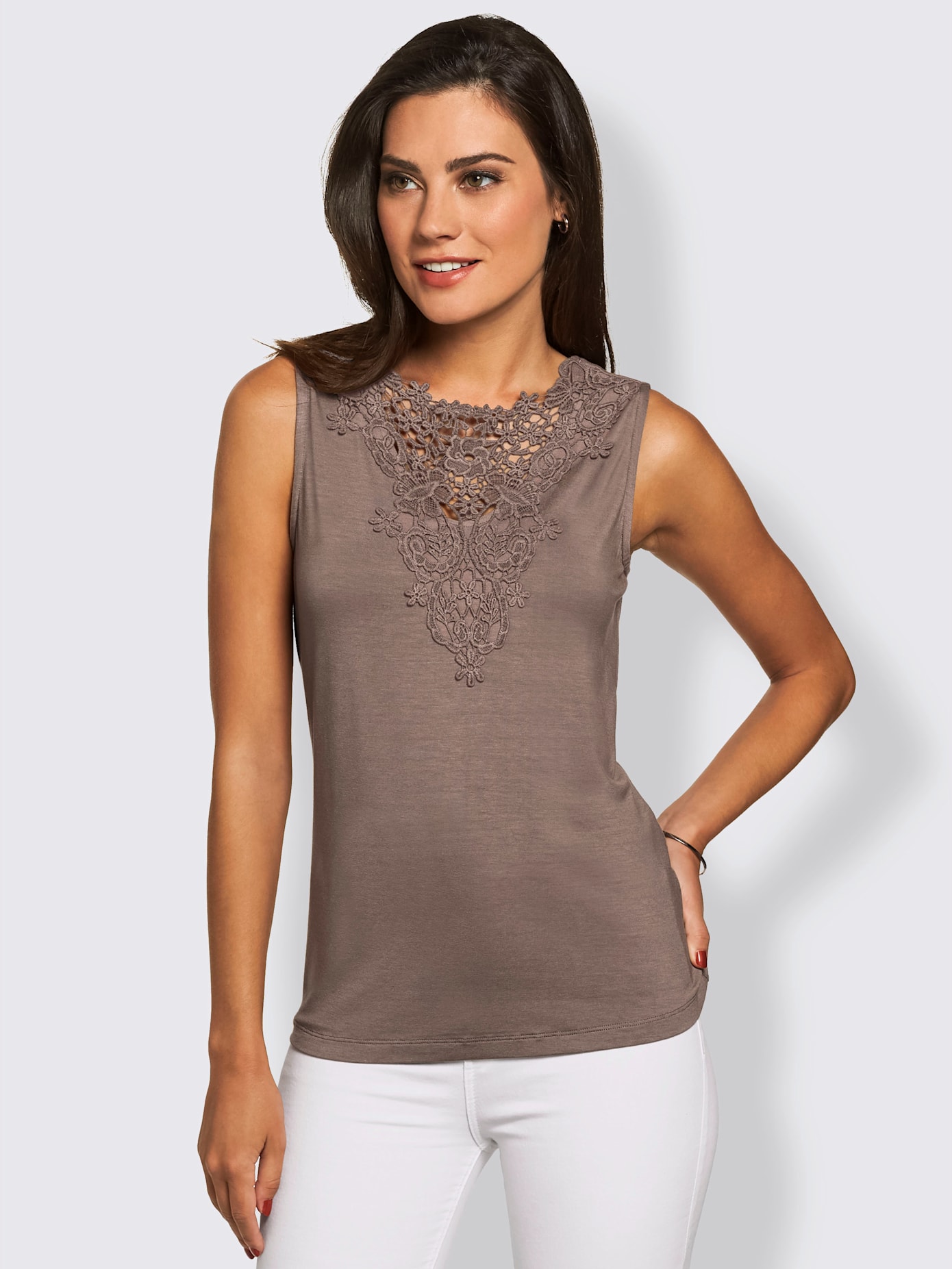 Débardeur féminin encolure brodée chic