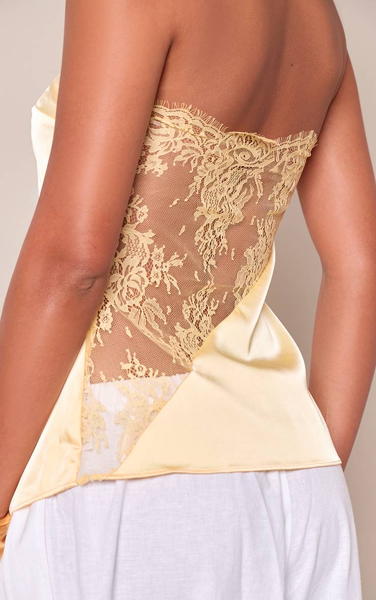 Butter Yellow Bandeau En Satin Avec Détail De Laçage Au Dos