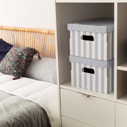 Lot de 2 boîtes de rangement en carton Shirt bleues et blanches