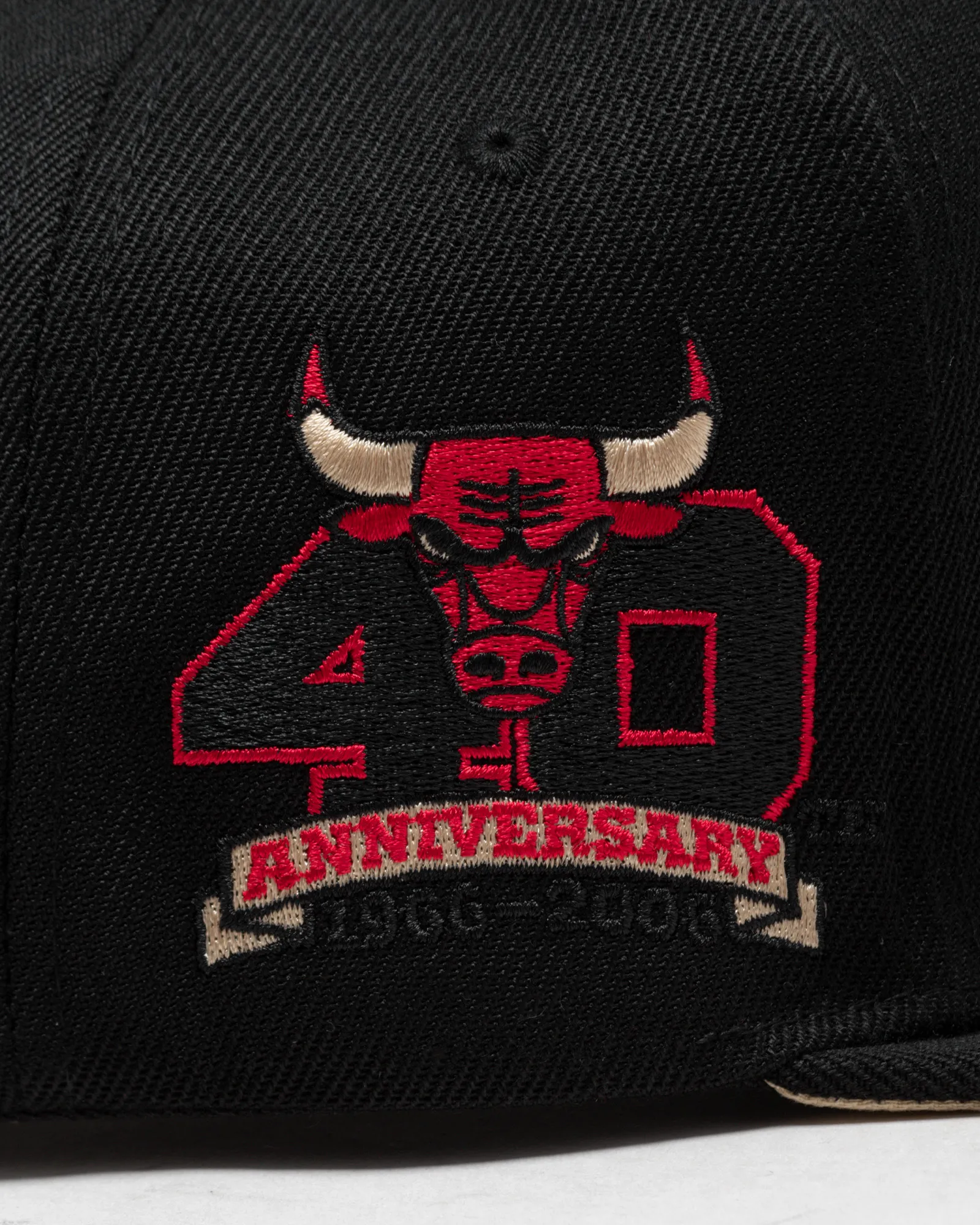 Mitchell & Ness NBA WITH LOVE SNAPBACK BULLS