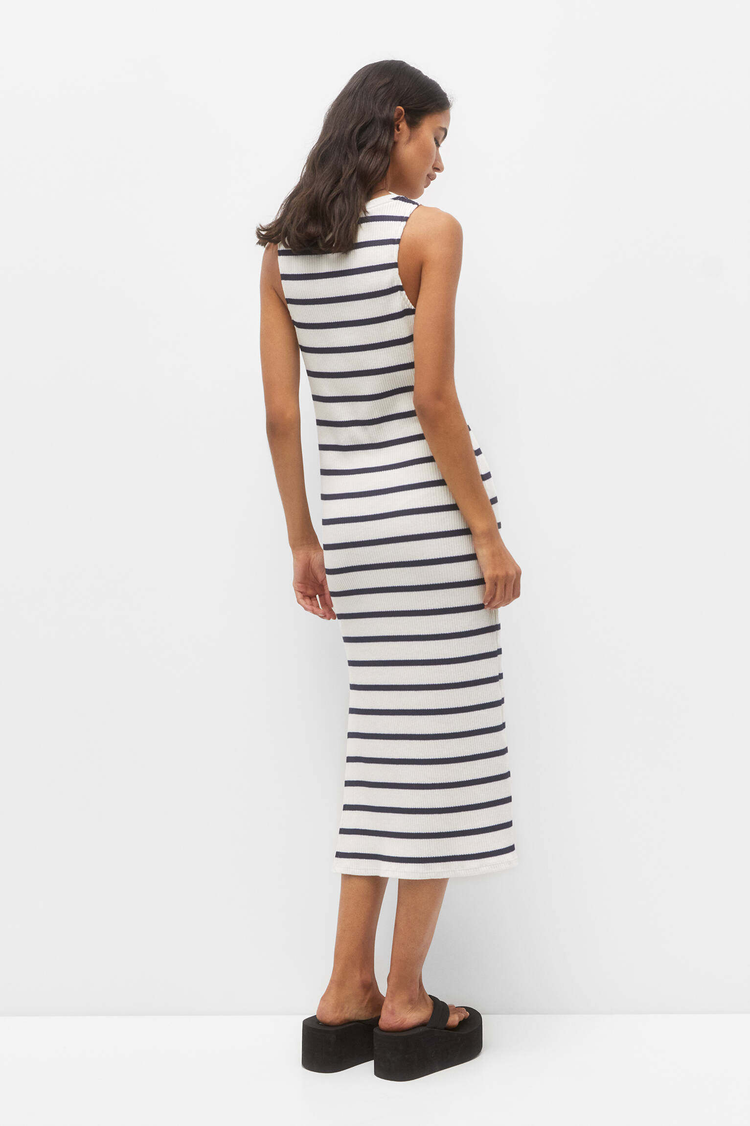 VESTIDO MIDI LISTRADO - CROCANTE/AZUL MARINHO