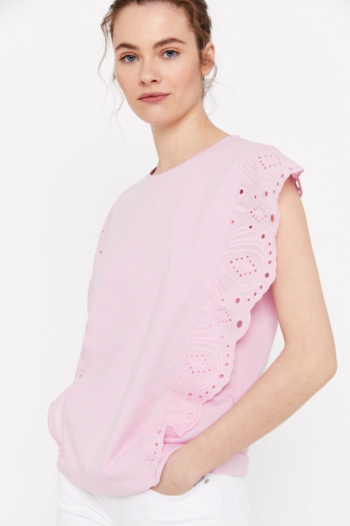 Camiseta combinada com bordado inglês - Lilás