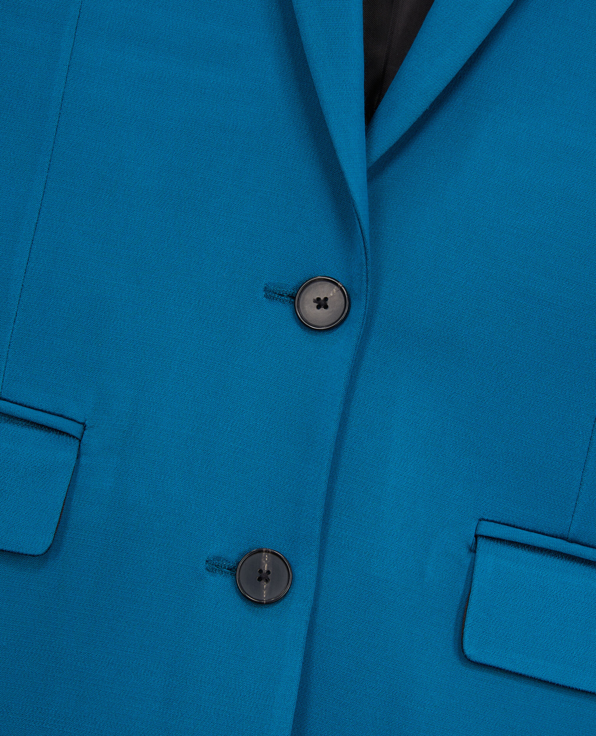 Veste tailleur bleue satinée