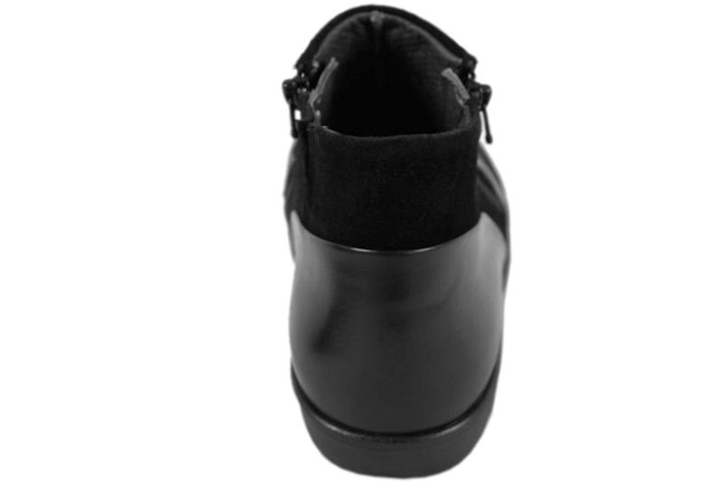 NEW FEET ONSTEAM STØVLE I SORT TEKNISK LÆDER