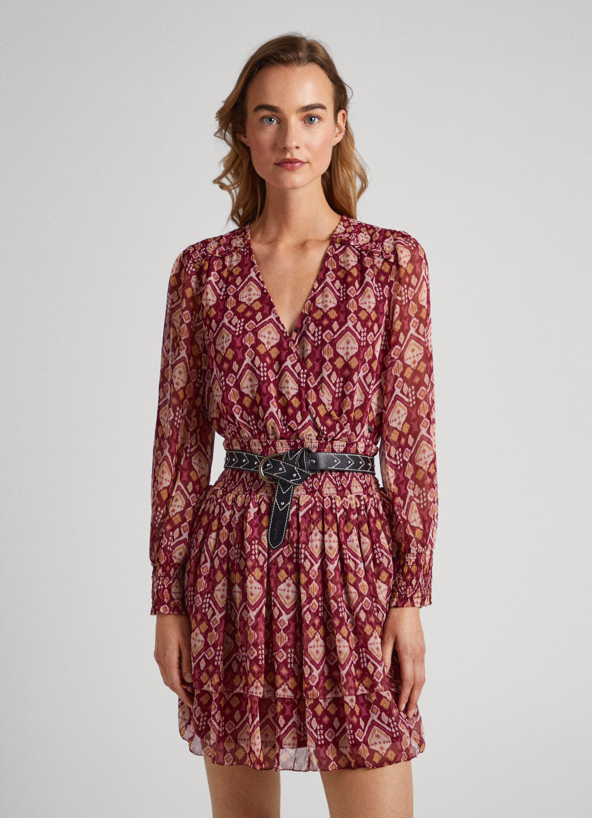 VESTIDO ORNAMENTAL DE CHIFFON - multicolorido