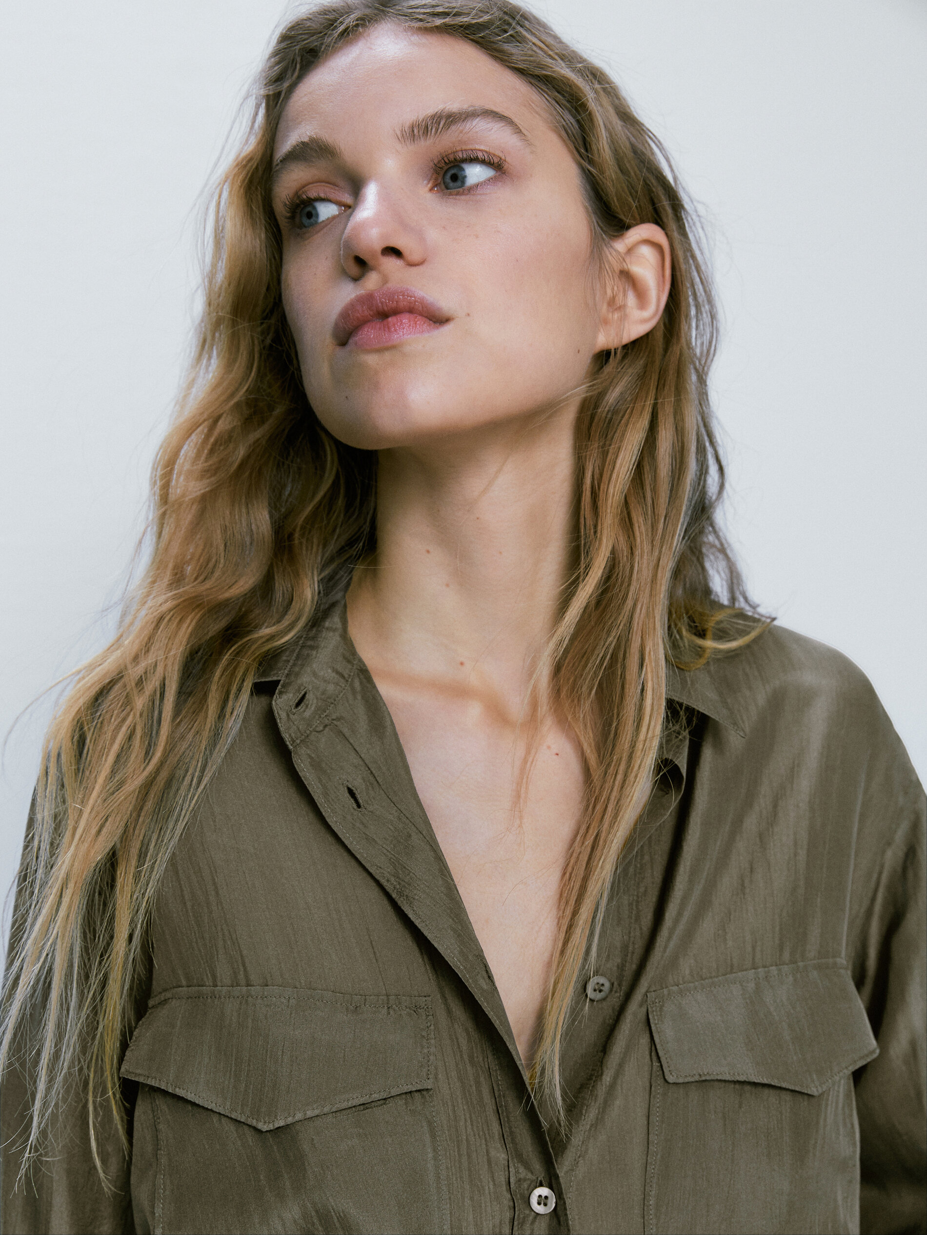 Camisa seda bolsillos - DARK KHAKI