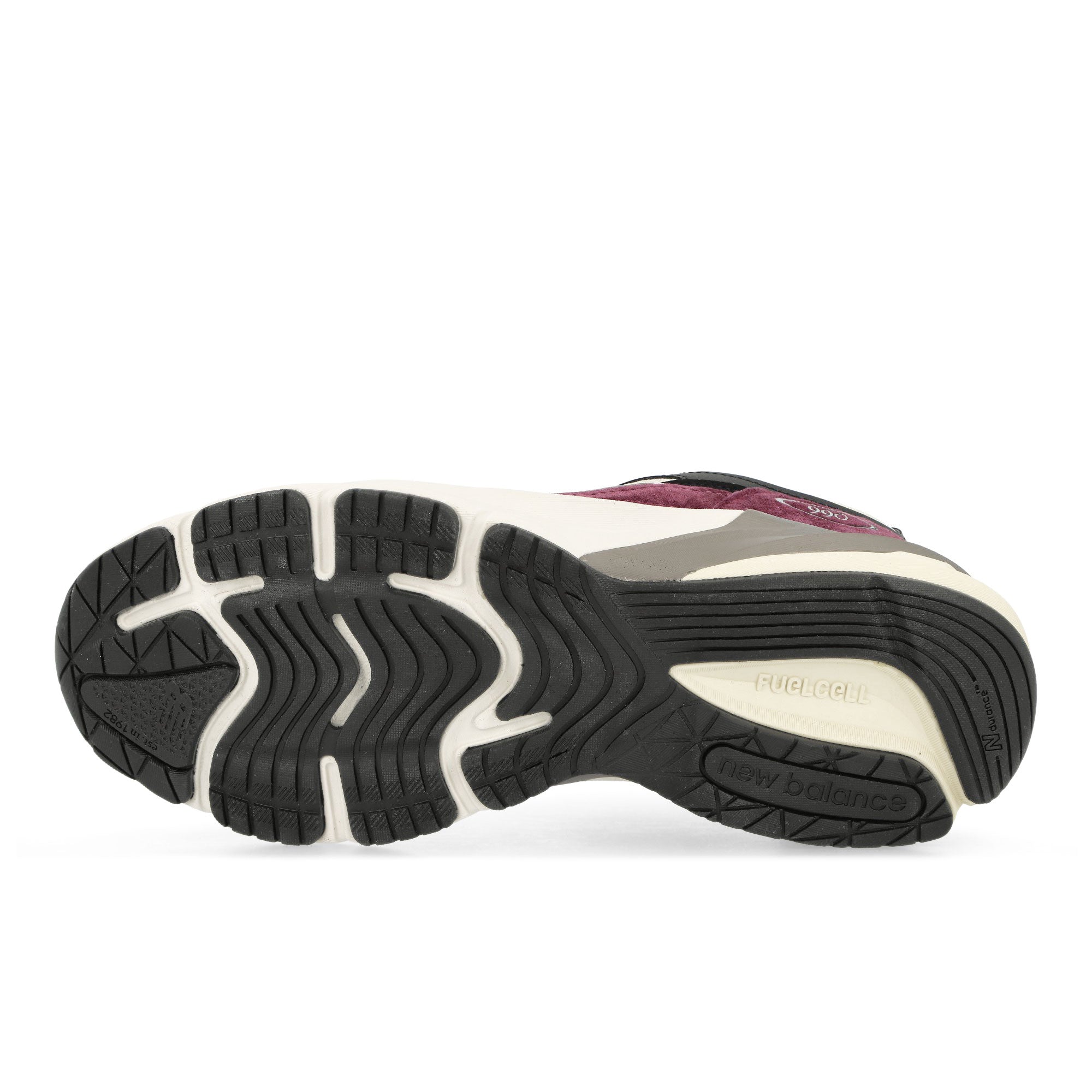 New Balance<br>U990TF6