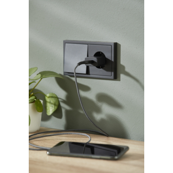 GAMMA Denali Enkel Geaard Stopcontact Mat Zwart