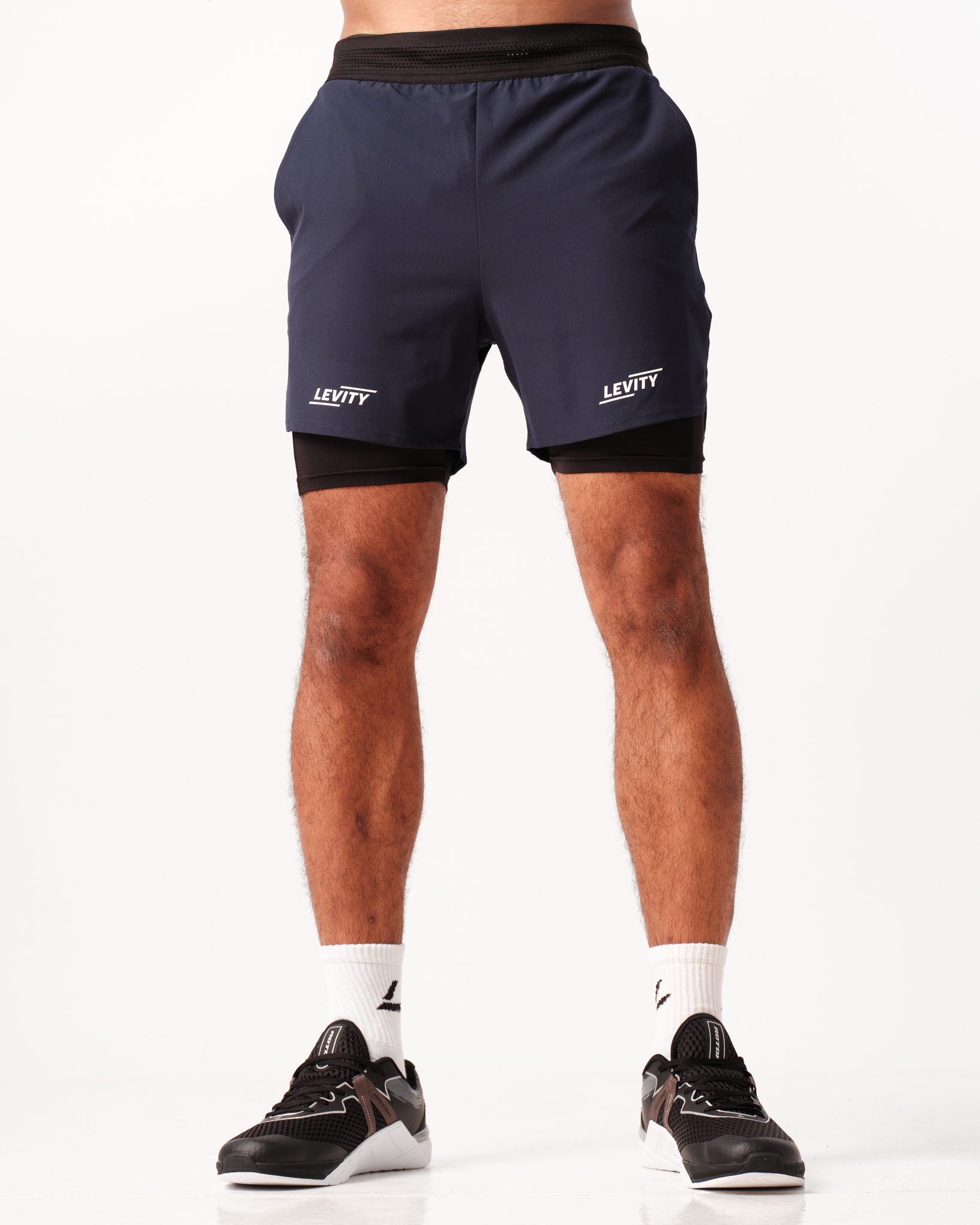 LEVITY Hybrid 2-1 Pocket Shorts M Blue Navy