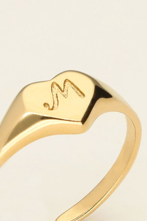Hartjes zegelring met initial