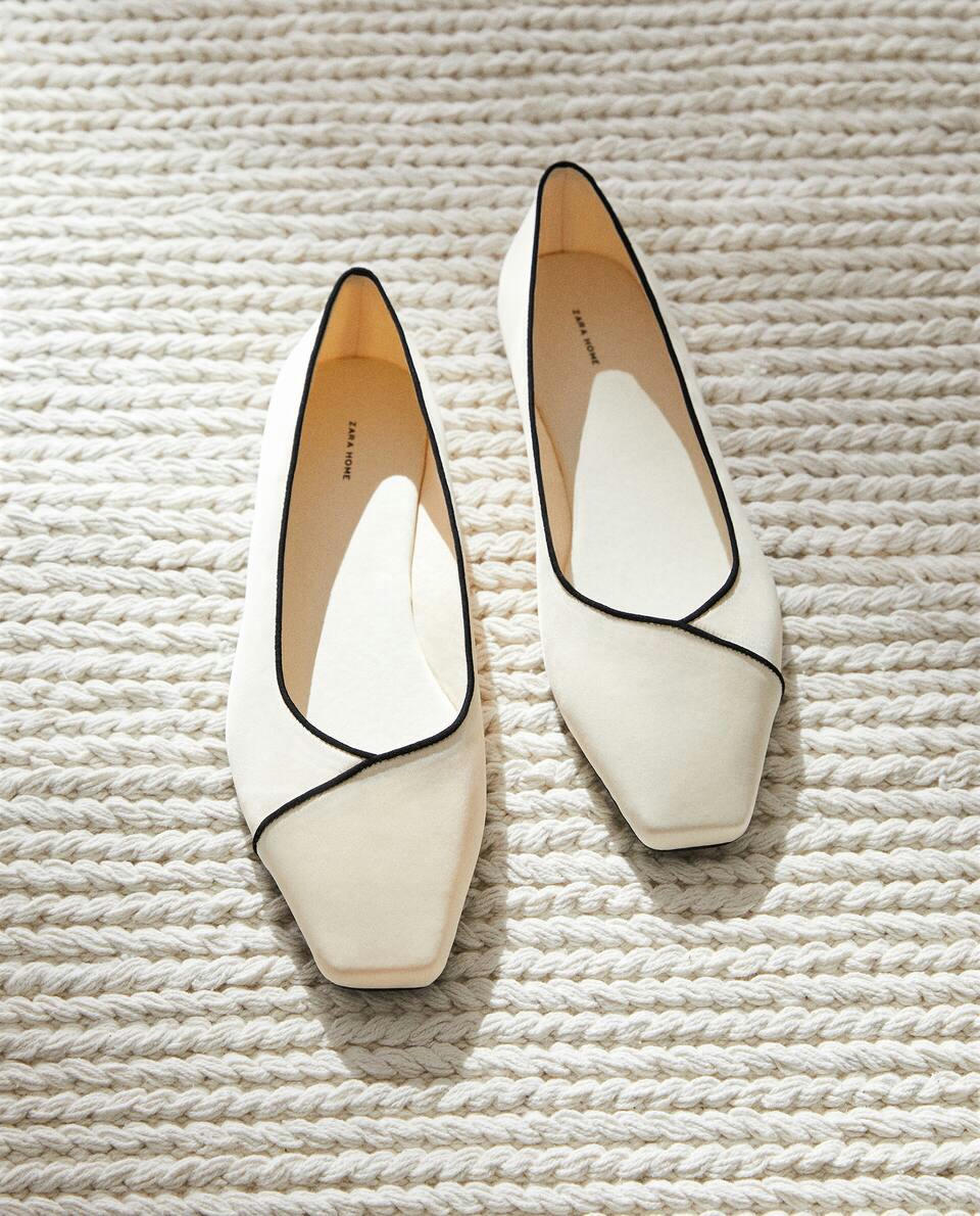 BAILARINAS COM DETALHES EM CONTRASTE