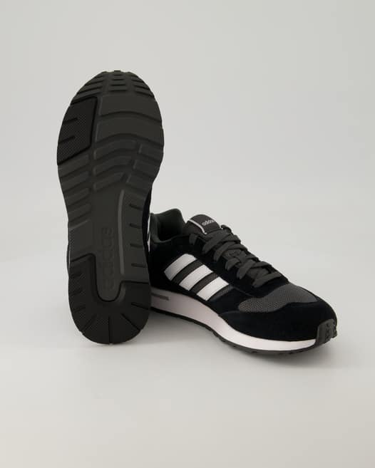 Adidas Run 80s Sneaker in Schwarz