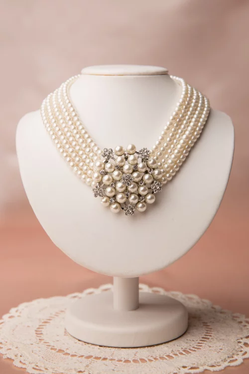 Lovely Audrey crème parel choker ketting