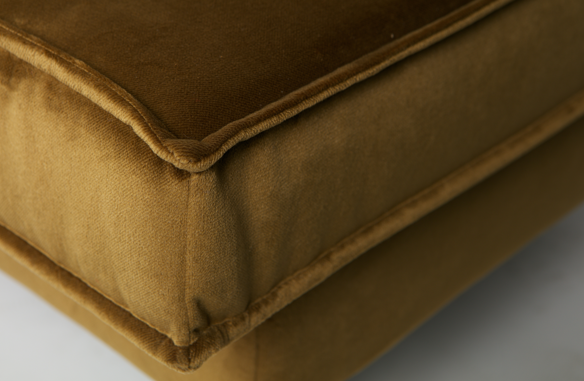 Rodeo daybed velvet Links - Honing Geel