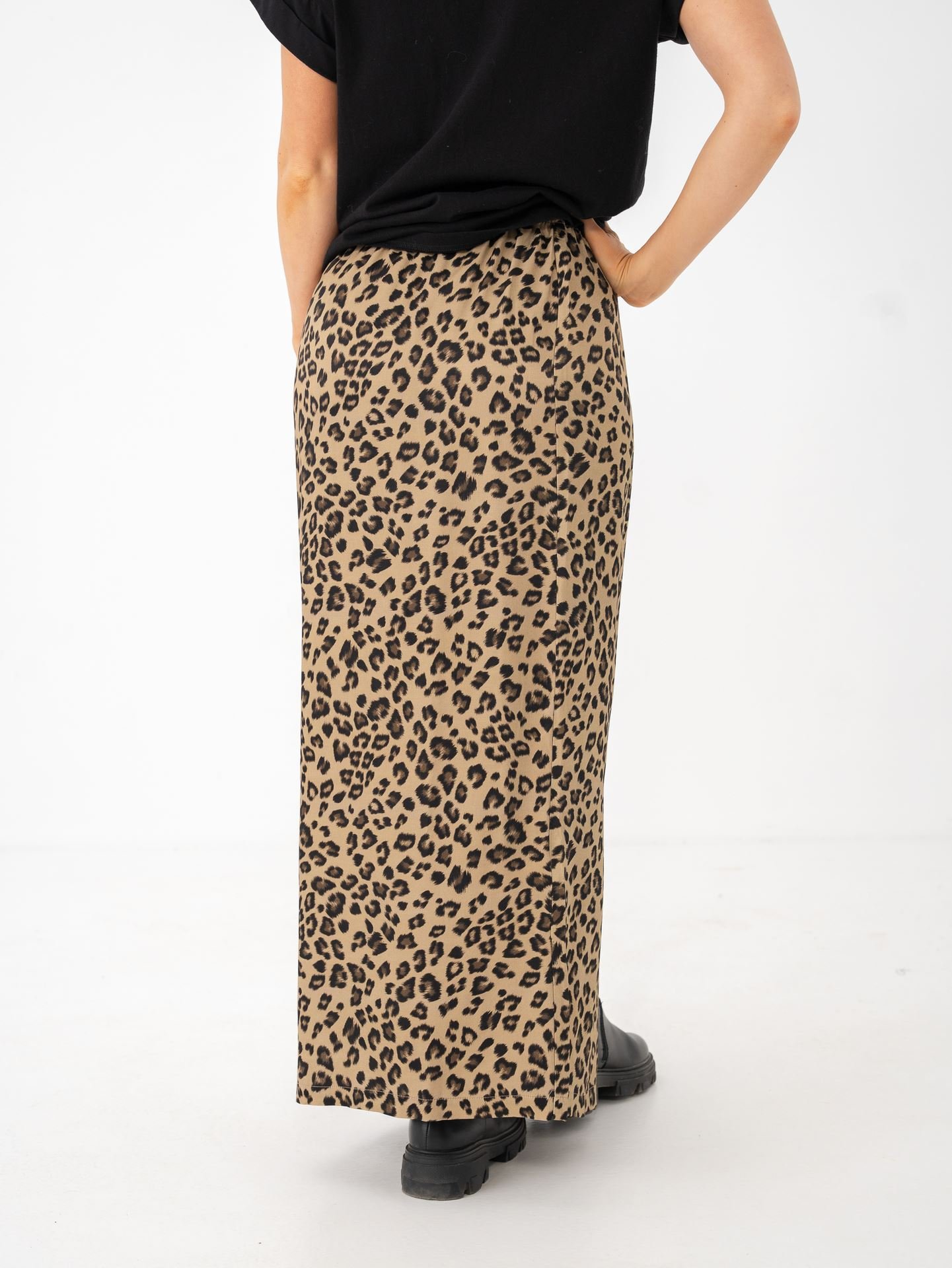 Rikkeloa High Waist Skirt