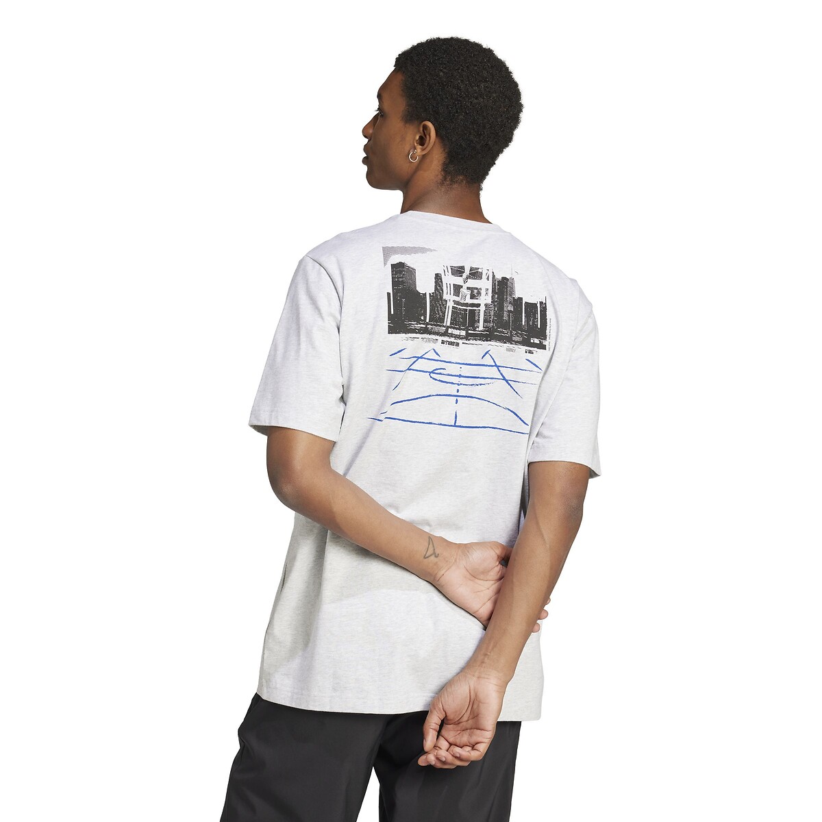 ADIDAS ROUPAS ESPORTIVAS<br>Camiseta de manga curta Photoreal Codes