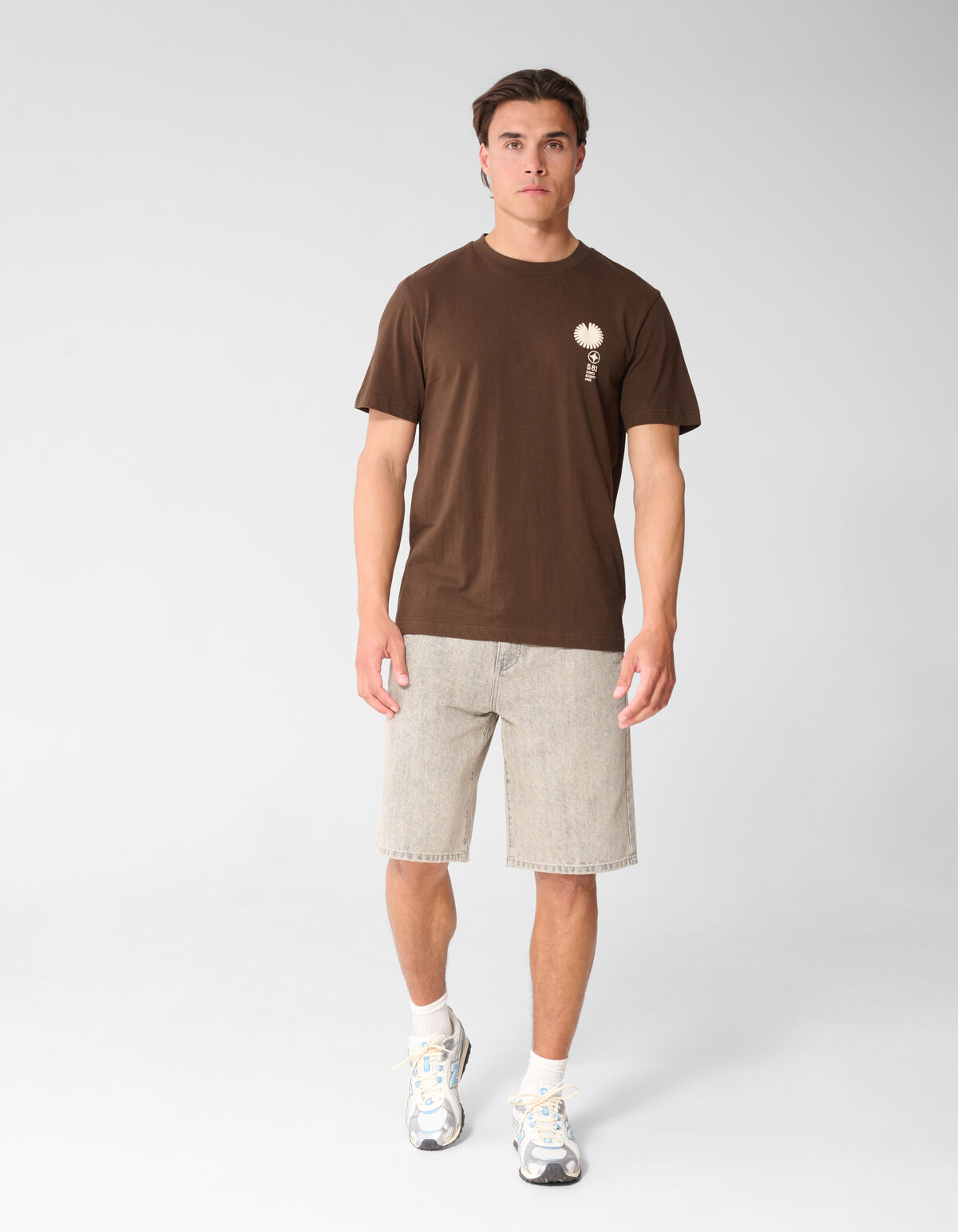 Radar Artwork T-shirt Donkerbruin
