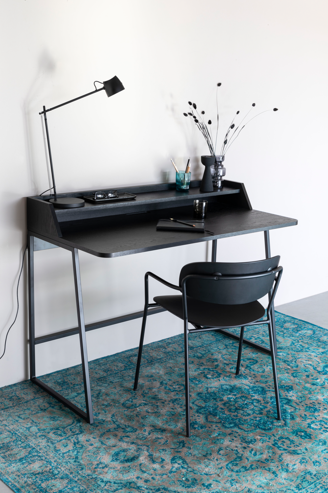 Bureau Giorgio zwart