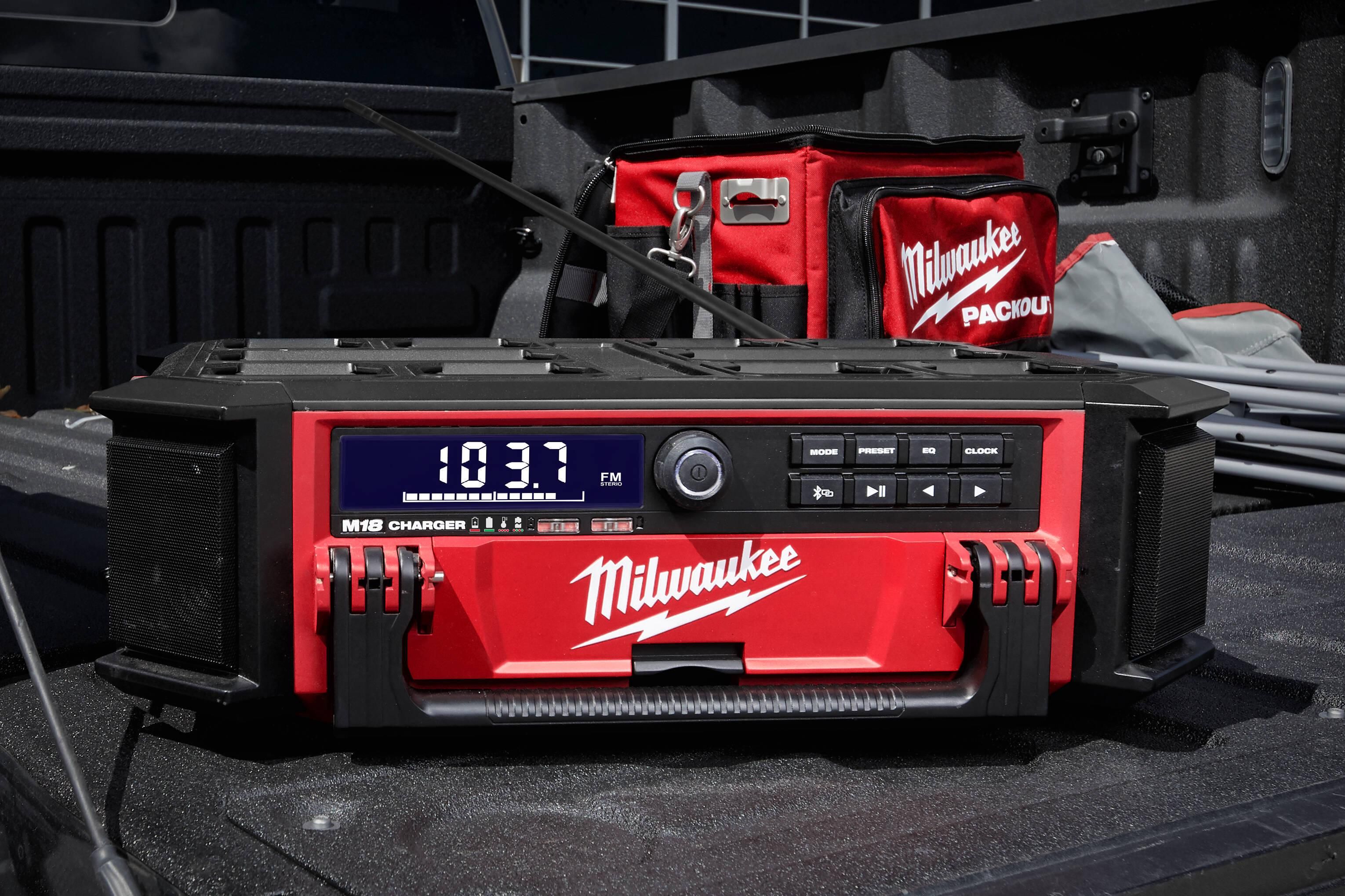 Milwaukee M18 PRCDAB -0 PACKOUT™ Radio/lader 18V Basic Body - 4933472112
