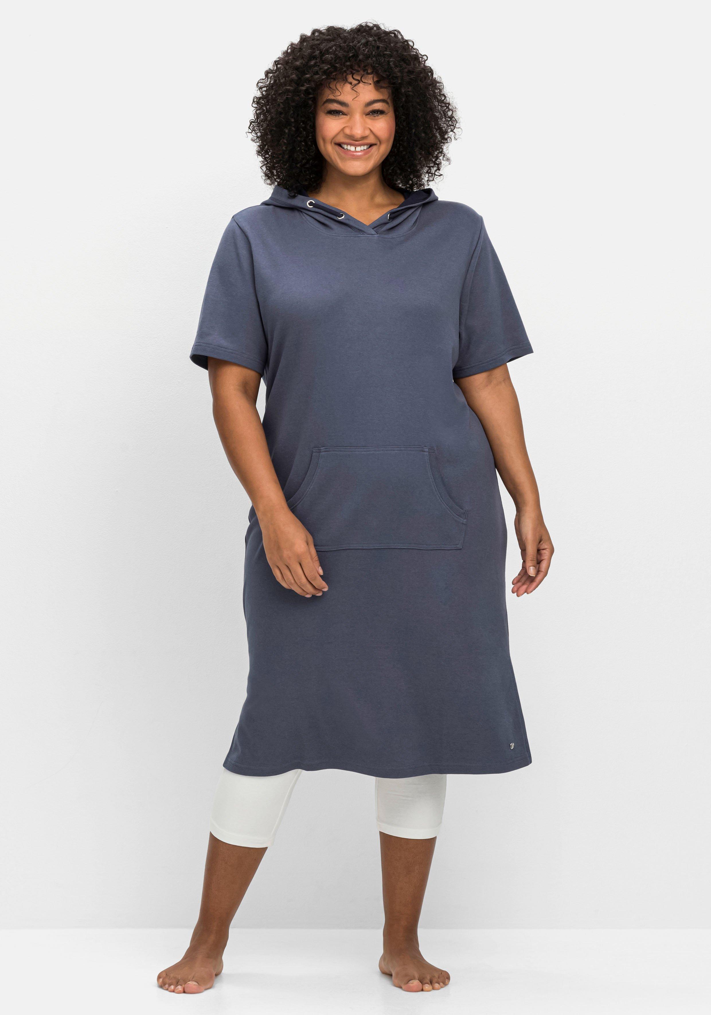 Relax-Shirtkleid mit Kängurutasche und Kapuze