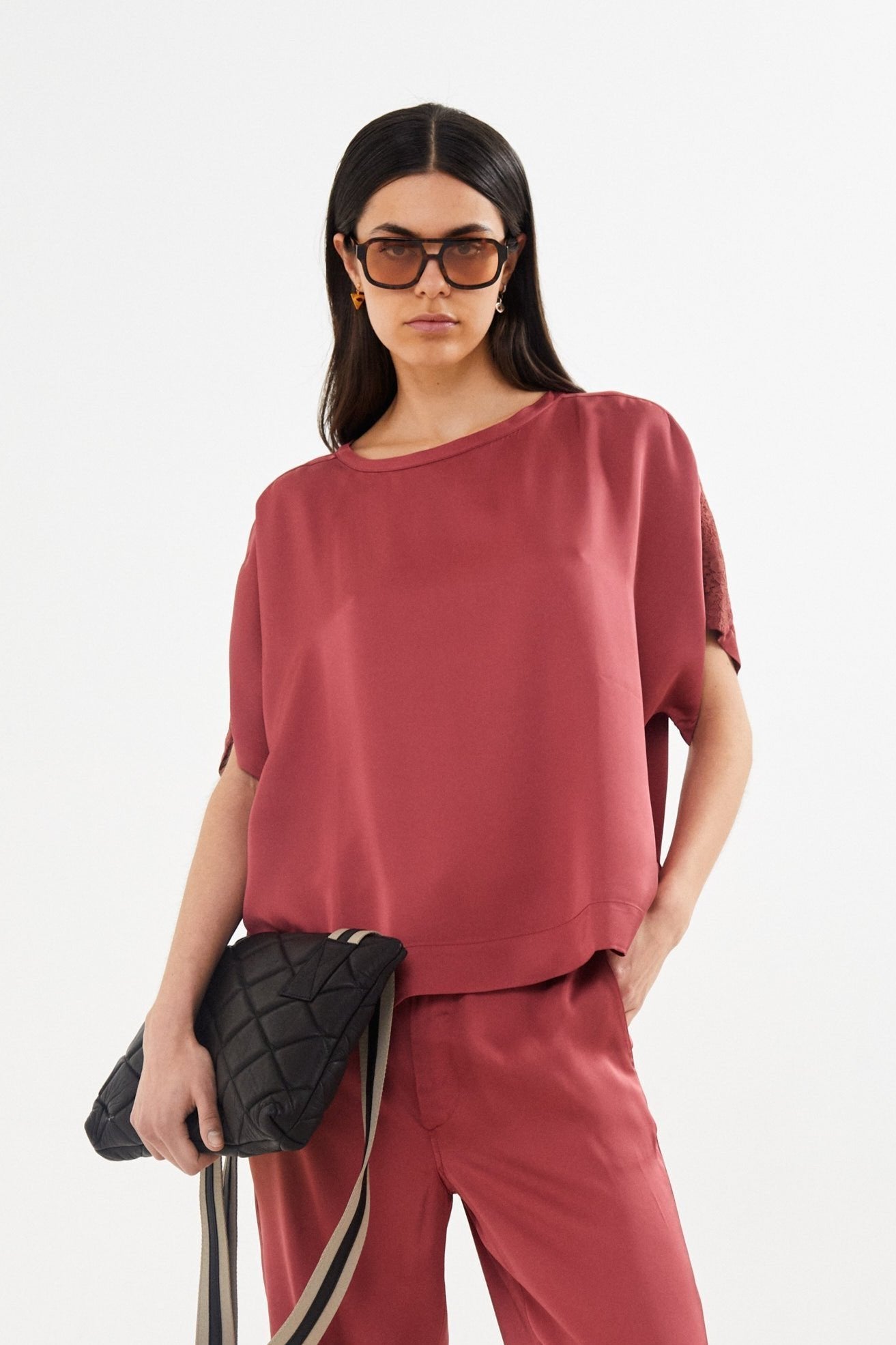 Rabens Saloner  Serena Solid lacey blouse - Burgundy