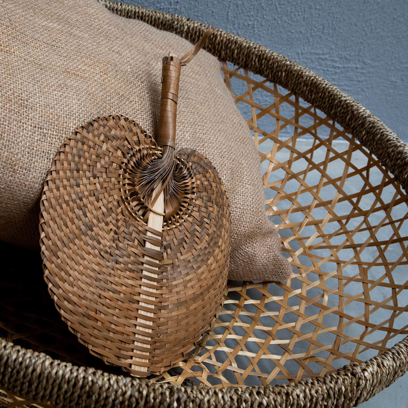 Bazar Bizar Eventail en Bambou naturel - 23x29 cm