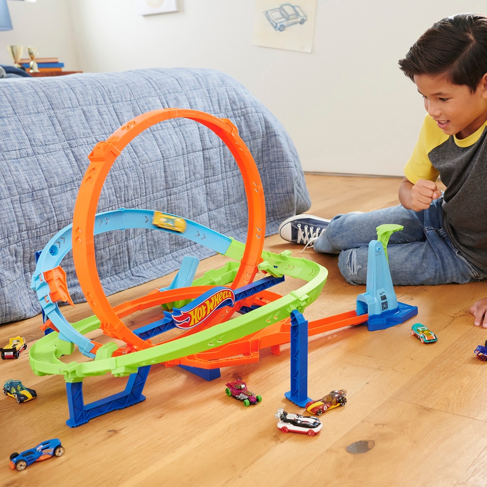Hot Wheels Action Loop Cyclone Challenge Rennstrecken-Set