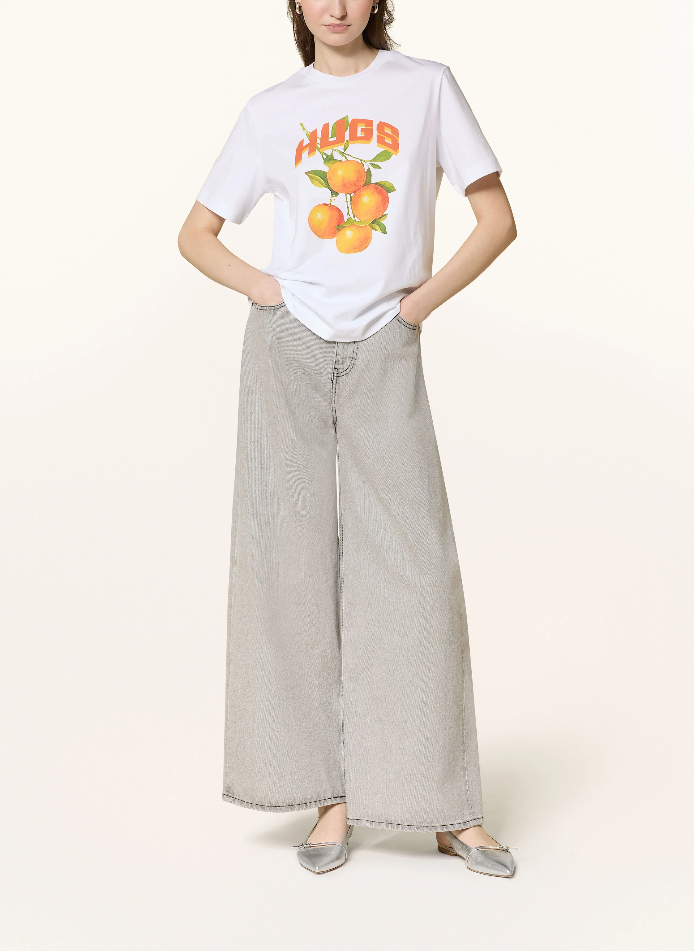 MRS & HUGS T-Shirt