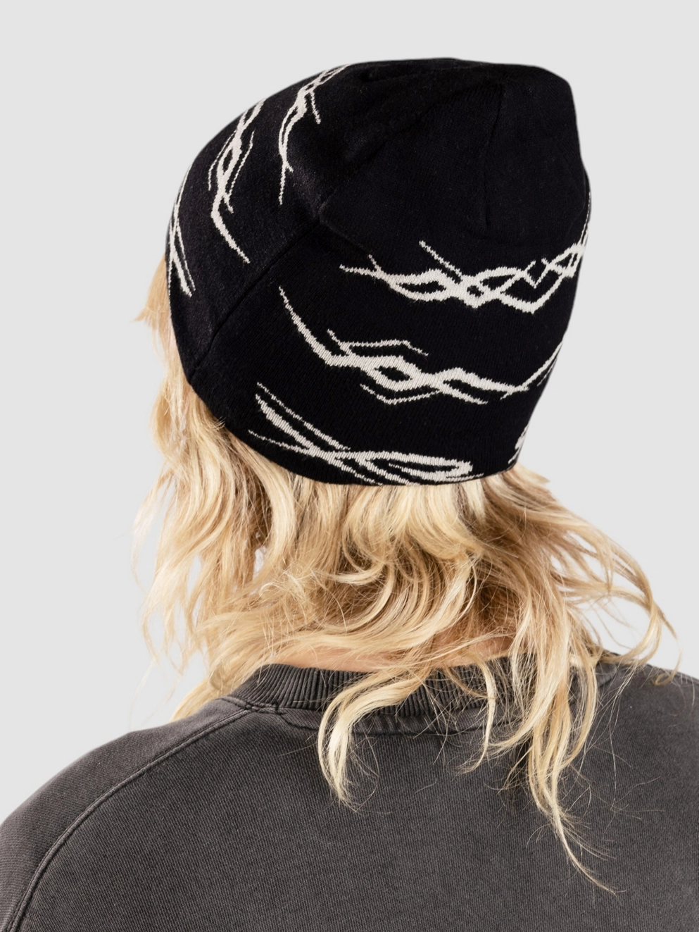 Sheisty Tribal Reversible Skully Beanie black