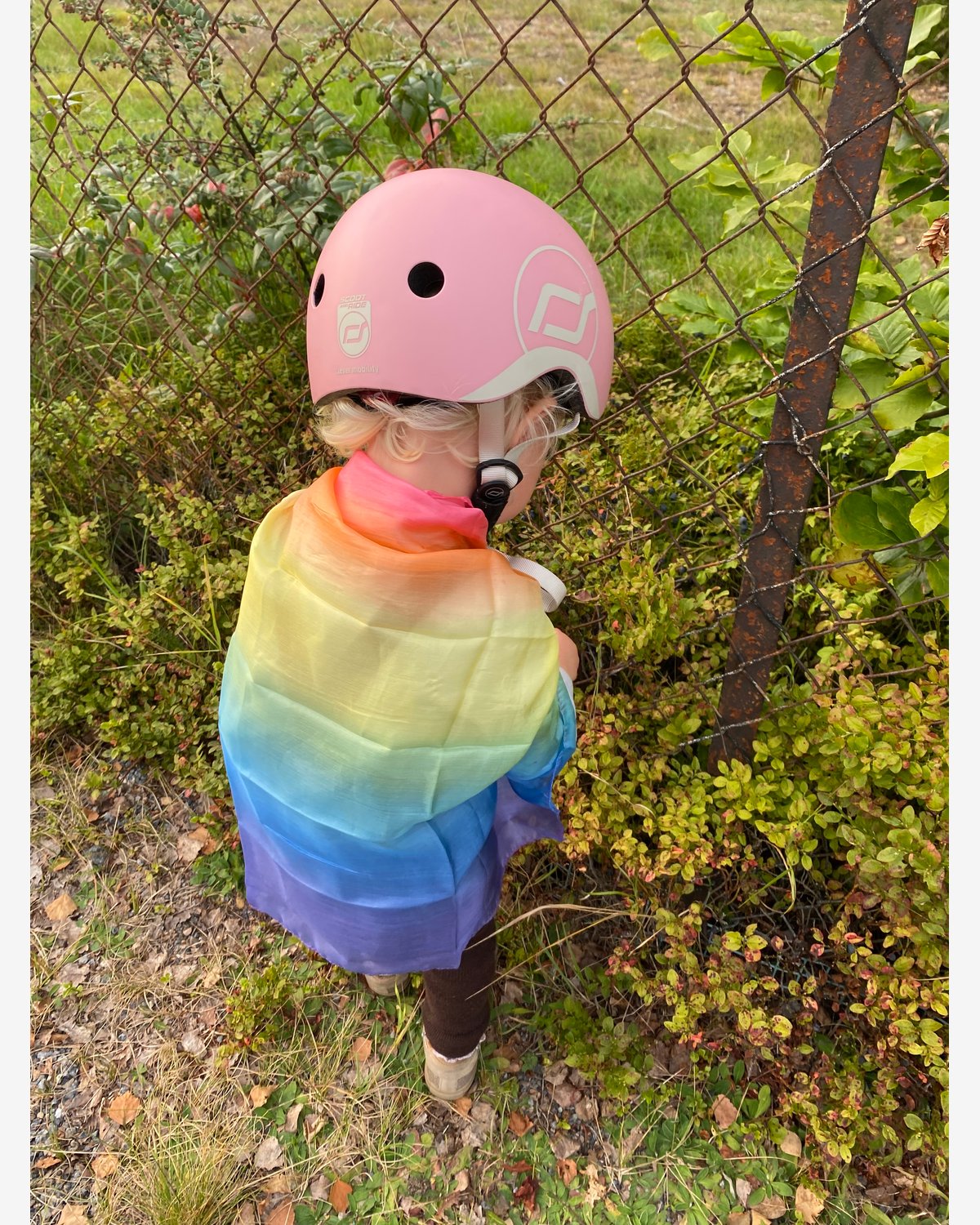Lekesilke – 86×86 cm – 100% Silke | Playsilk Rainbow