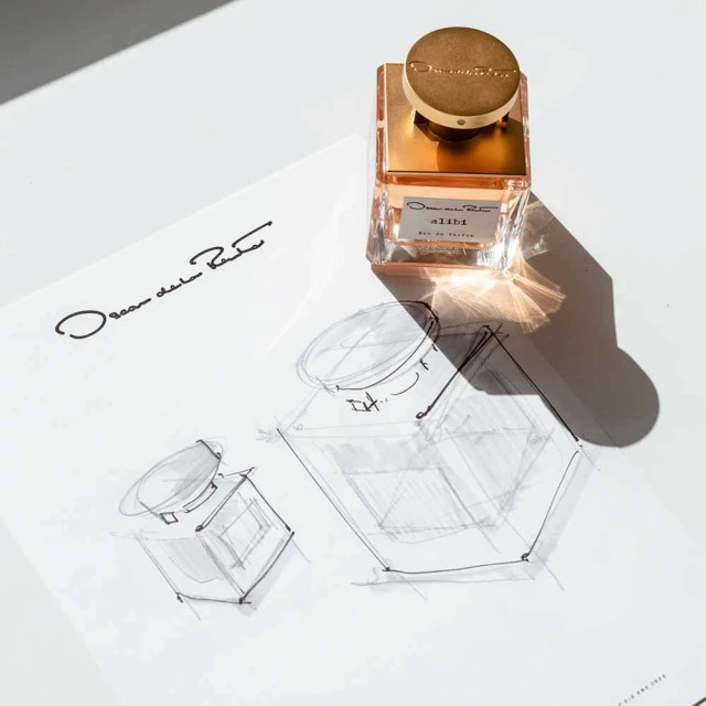 Alibi Eau de Parfum OSCAR DE LA RENTA