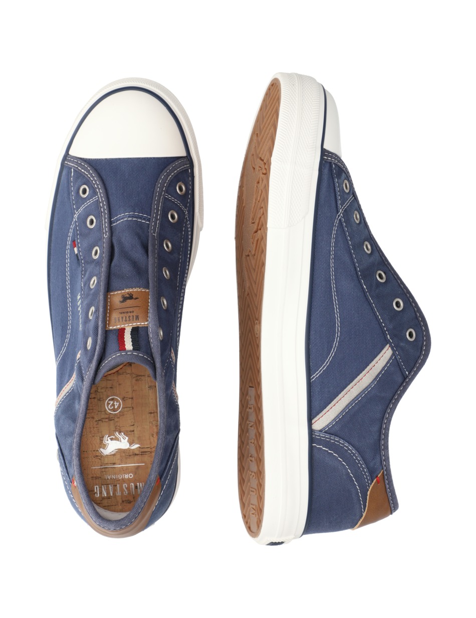 Canvas Sneaker