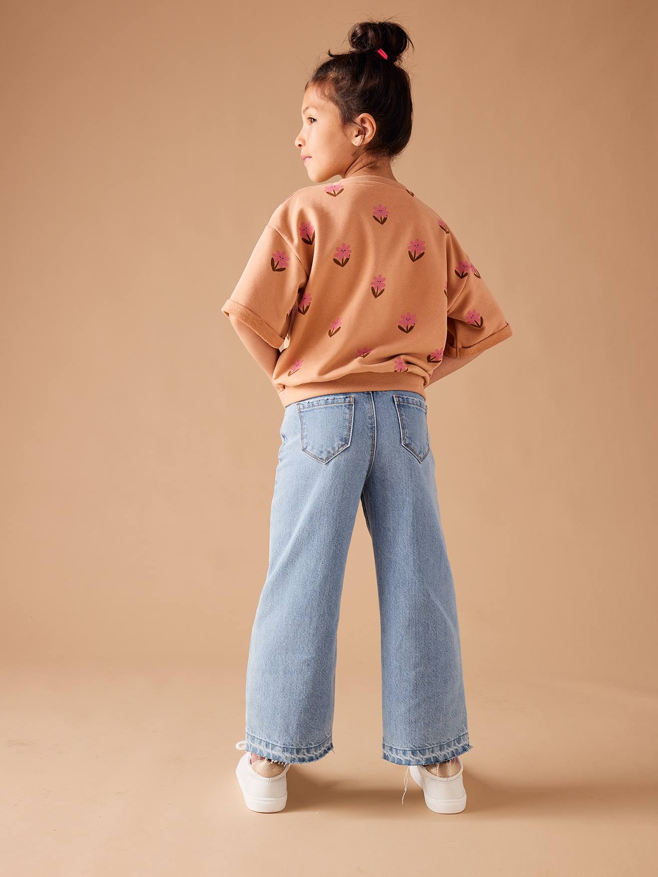 Calça jeans de perna larga com barra desfiada para meninas, jeans azul