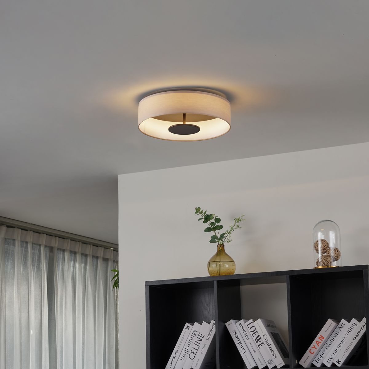 Moderne plafondlamp beige stof incl. LED 3-staps dimbaar - Bredow