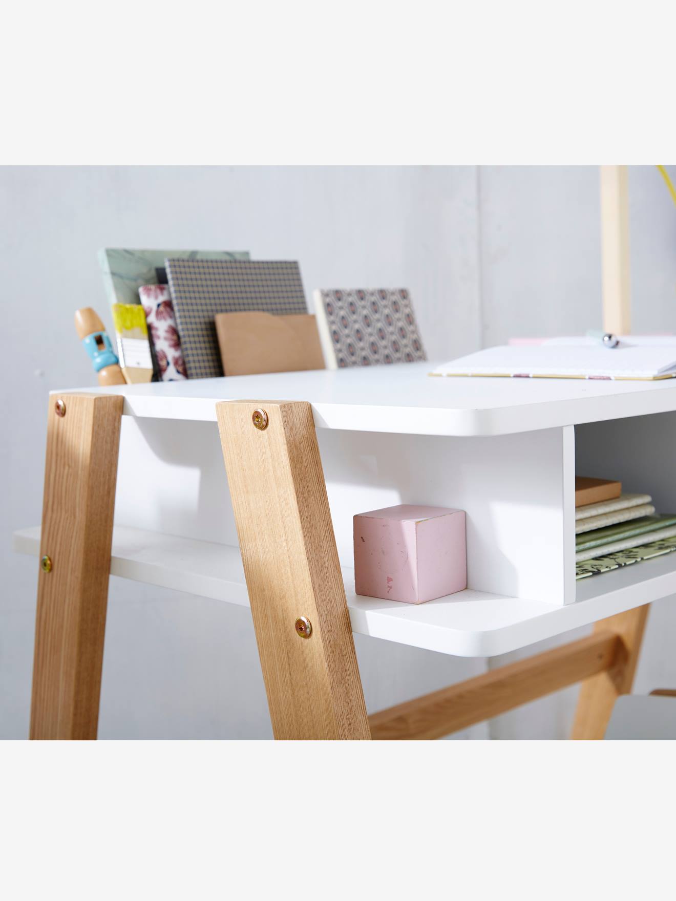 Mesa de berçário Architekt Mini, verde médio, lisa