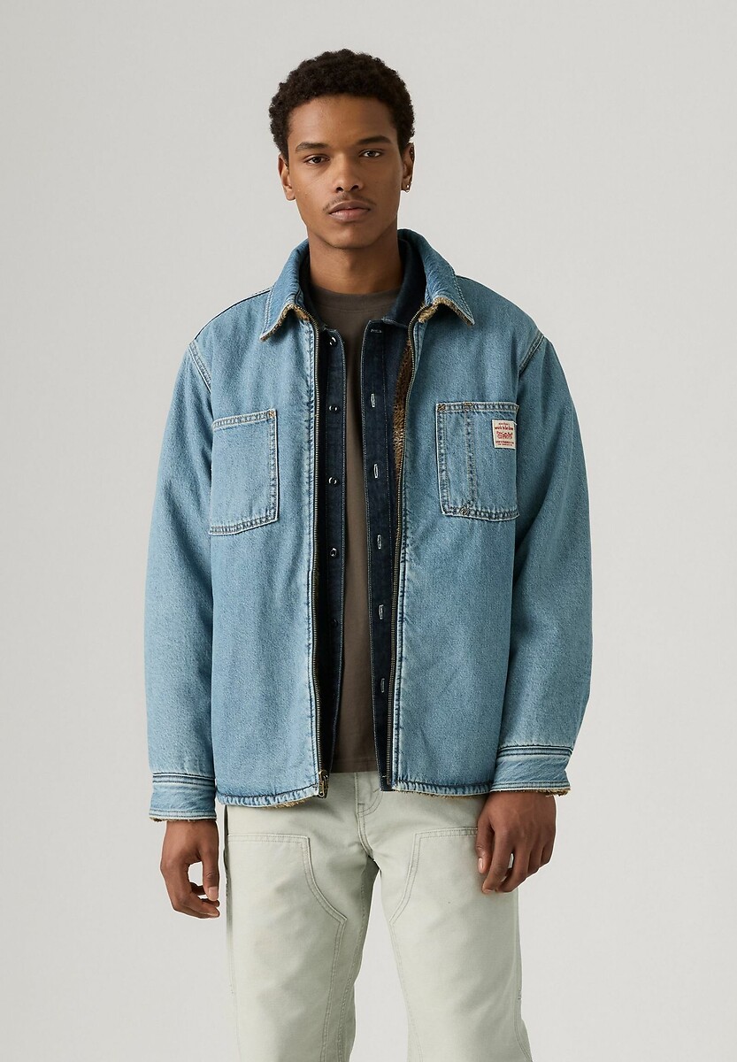 Jaqueta reversível LEVI'S em jeans e sherpa
