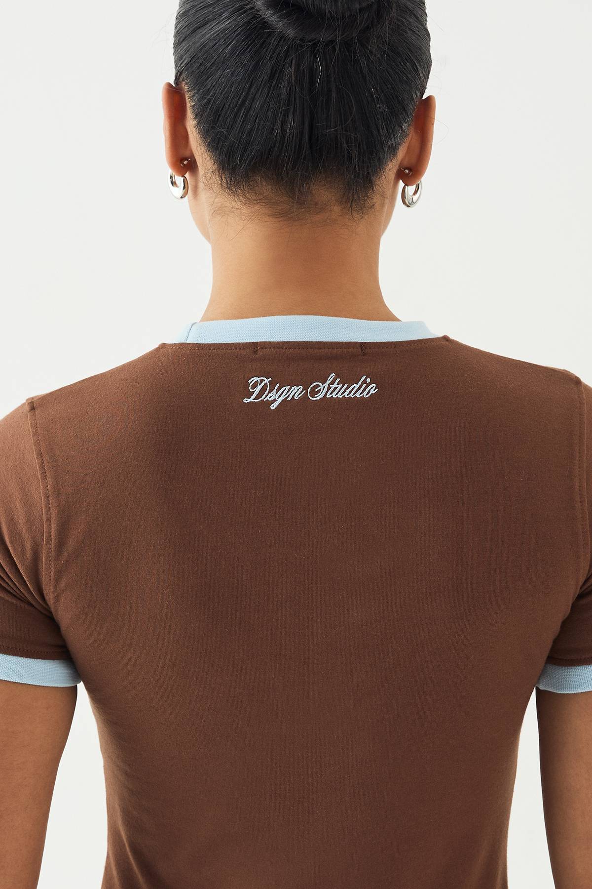 T-shirt Ajusté Contrasté Dsgn Studio